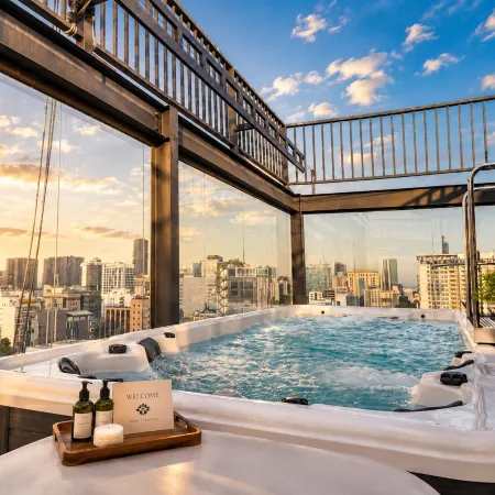 G8 Center Hotel Saigon Отели рядом с достопримечательностью «Цюань 3»