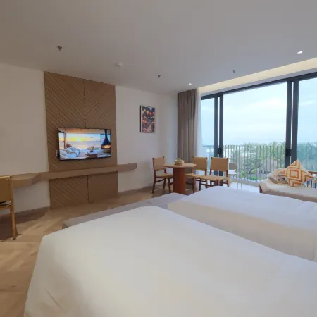 Mona Luxe Beachfront Resort Hoi An