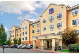 Motel 6 Seattle Kent, WA