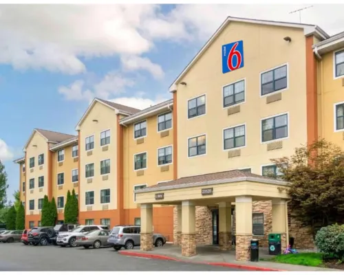 Motel 6 Suites Seattle Kent, WA Hotels in King County