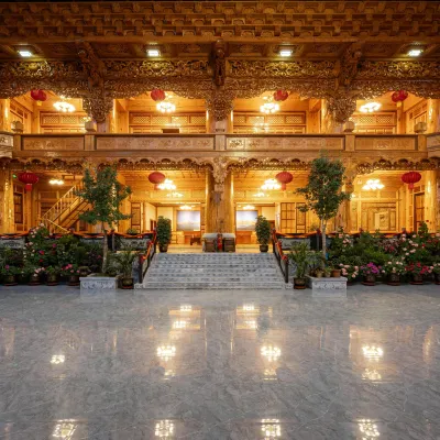 Jisong Dengzhu Tibeta Culture Experience Manor Hotels near Diqing Shangri-La Airport