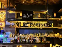 Red Lantern Inn - bar