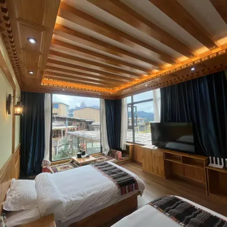 Zha Ga Na Gana Manyuan Homestay (Dari Viewing Platform)