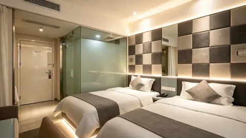 Zsmart Hotel (Suzhou Guanqian Street Metro) in Ningxia