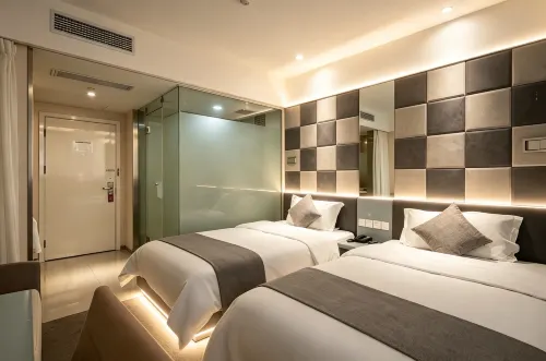 Zsmart Hotel (Suzhou Guanqian Street Metro) - parking