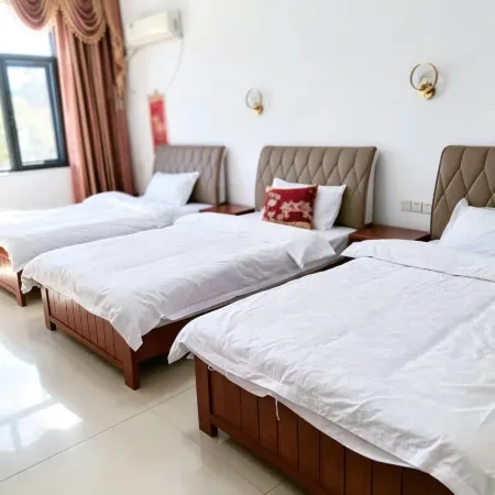 Baishun Family Hotel