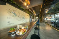 Westory Design Poshtel - parking
