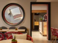 Na U Hotel Hotels near Thapae Stadium