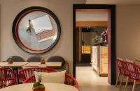 Na U Hotel - Parkering