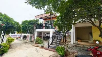 Koniix Garden Cottage Ko Sichang - Parking