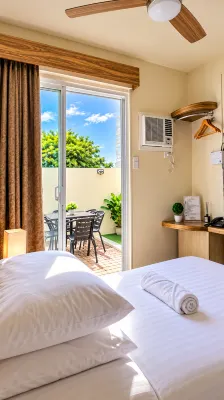 Cozy Suite with Private Patio near NUVALI - 2-Star
