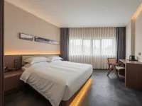 Aimu Design Hotel - 2-Star