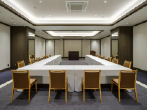 โรงแรมผาเรลสตาร์อาตามิ โรงแรมในอะตะมิ