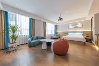 in Hotel (Xiangyang Erqi Store)
