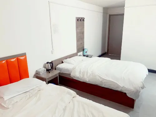 Lejia Hotel (Gangli) - Inns