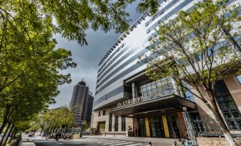 Grand Kingtown Hotel BeijingBeijing West Railway (Station Lize Business District)
