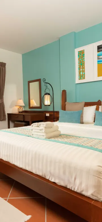 ห้องพักสแตนดาร์ดที่มีเตียงคิงไซส์พร้อมวิวถนน