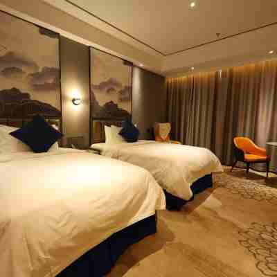 Bo Da  Hotel Rooms
