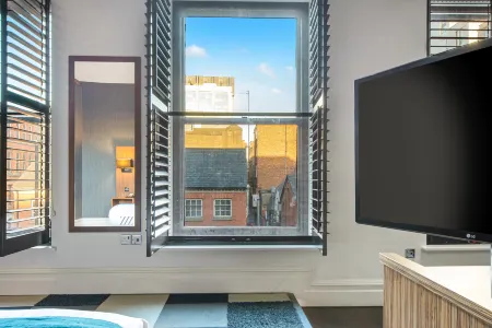 Roomzzz Manchester City