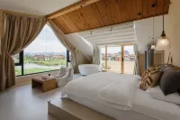 Wild House Villa Sunset Lake View Coffee Designer Hotel