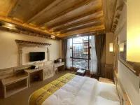 Litang Qianhu Zangzhai Hotel
