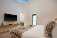 Mayanye Luxury Beauty Hotel - Homestays
