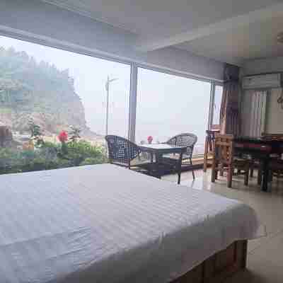 東港海星飯店 Rooms