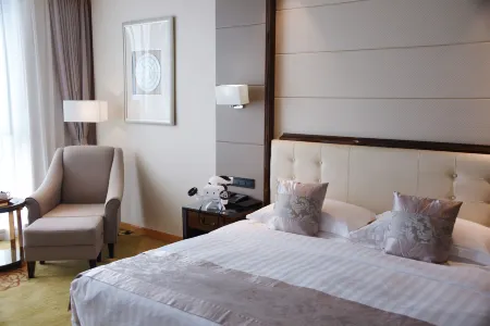 Mingcheng Jinjiang Hotel