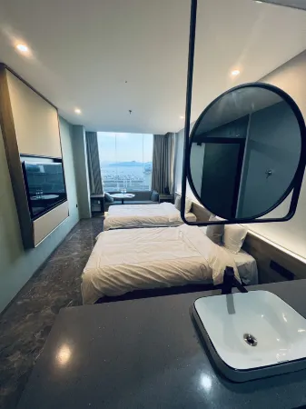 Xunliao Bay Shanhai Jian Sky Pool Hotel Отели рядом с достопримечательностью «Jinyintan Beach»