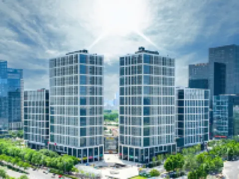 Zhengzhou Maitian Yiguo Hotel (Boya Plaza) Hotels near Henan Police College