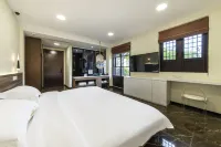 Zhenhu Lake View Private Tang Holiday Homestay (Jiandemeicheng Ancient Town) - balcony