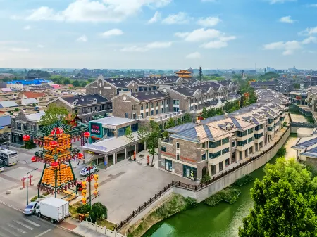 Manju Hotel（Taierzhuang Ancient City Scenic Area） Отели рядом с достопримечательностью «Zaozhuang Technician College Tai'erzhuang Branch»