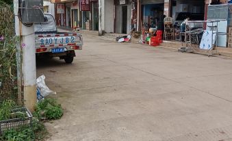 Junrong Hotel