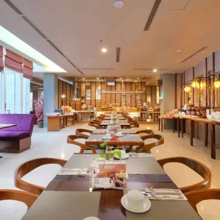 Quest Hotel Simpang Lima - Semarang by Aston