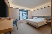 Yuesen Yimeijia Hotel (Dazhou City Central Square Store) Hotels near Tongchuan Fengling Guan Grain Store