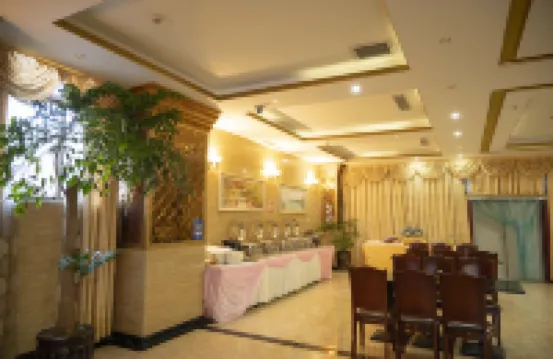 โรงแรมเอพลัส