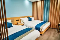 Zhaotong Honglu Hotel