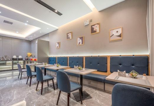 홈인 비즈니스 호텔 (광저우 판위 창룽 관광 리조트)