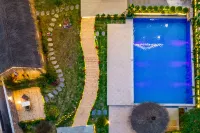 Southern Sichuan Bamboo Sea Yun Ying Gu · Private Hot Spring Homestay - Pools