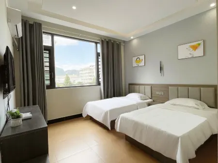 Yijia Hotel Отели в г. Шибин