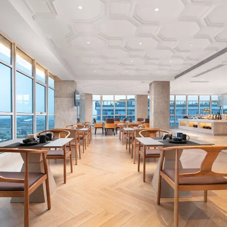 Vienna International Hotel Changsha Huanghua Airport Terminal Store Отели в г. Чаншасянь