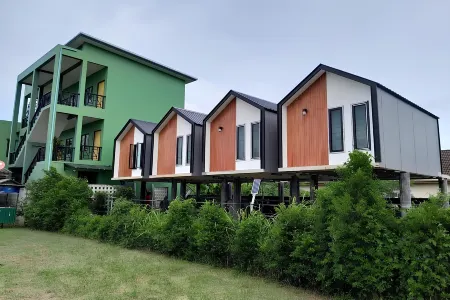 N&N House Laem Hin Отели рядом с достопримечательностью «VR COMPUTER PHUKET»