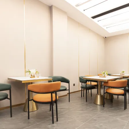 Molin Jinshang Hotel (Yongxing People's Park No.2 Middle School)