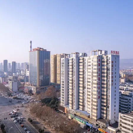 Pingdingshan Heji Hotel (Jianshe Road Donghuan Road)