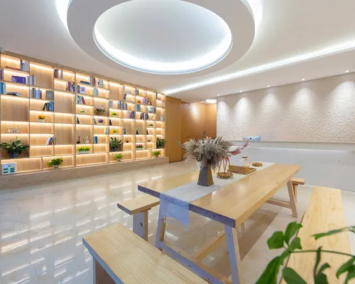Puyu Shanju Hotel (Yichun Yuanshan Park Branch) Hotels in Yichun