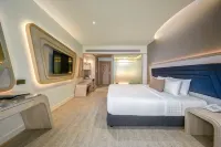 Amora Beach Resort Phuket - Tiny houses