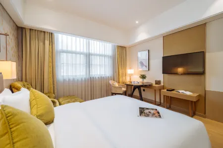 Floral Lux Hotel·Chongming Forest Resort Hotel Отели рядом с достопримечательностью «Xisha Wetland»