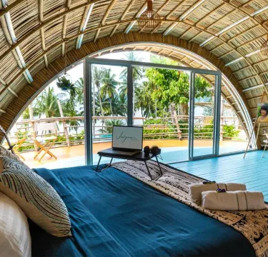 ดีลักซ์บังกะโล