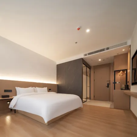 Foison Holiday Hotel (Chongqing Shapingba Southwest Hospital) Отели рядом с достопримечательностью «CPC Chongqing Shapingba District Committee Party School»