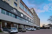 Moran Hotel (Yishui Oriental Shopping Centre Chang'an Middle Road Branch)